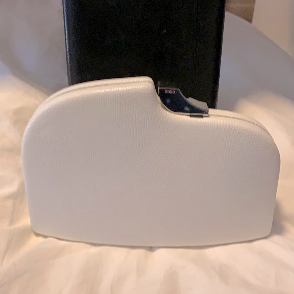 RODO VINTAGE WHITE SILVER ASYMMETRICAL  CONVERTIBLE CLUTCH MINAUDIERE